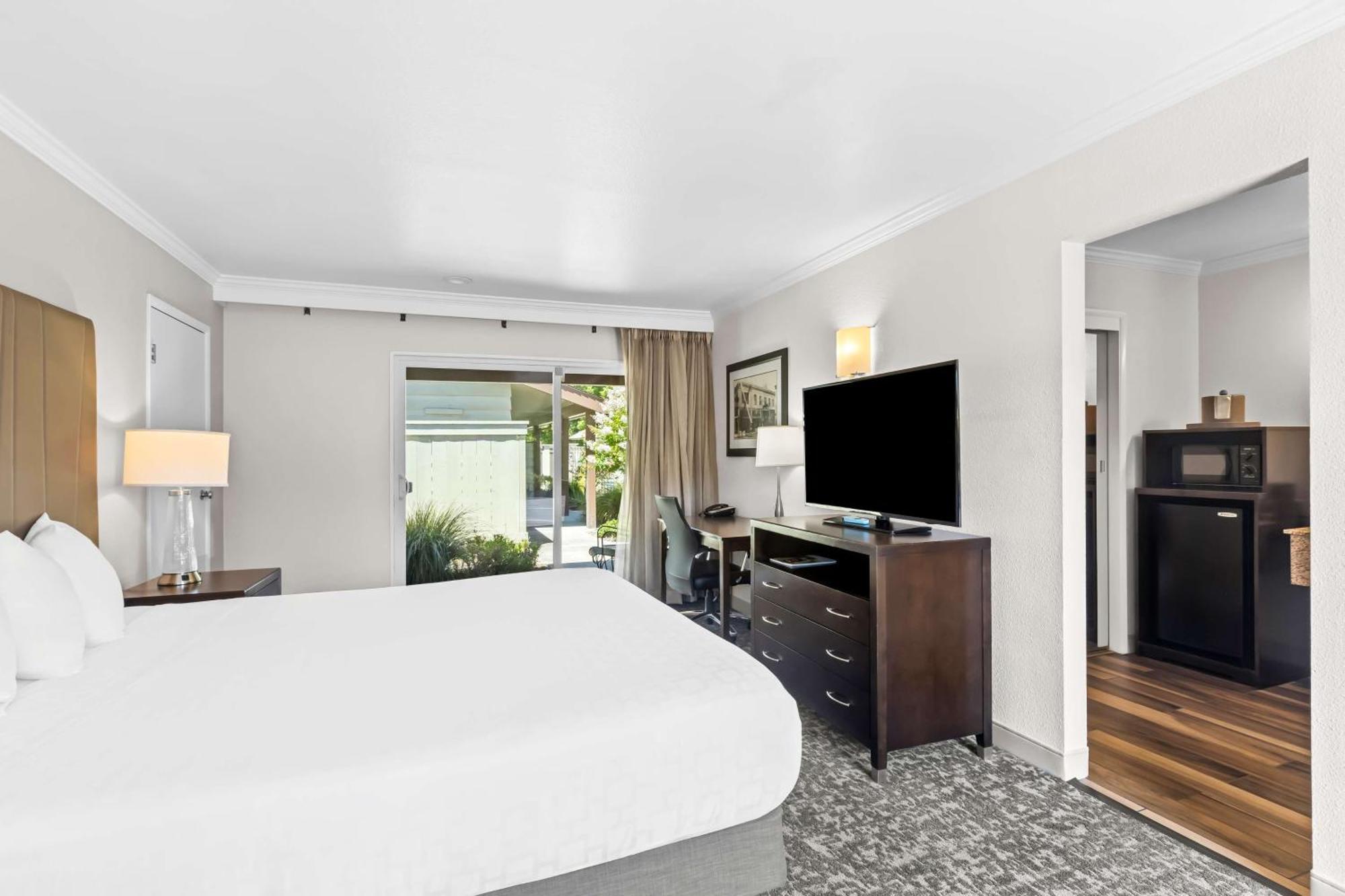Best Western Garden Inn Santa Rosa Exterior photo